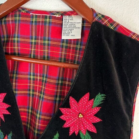 Vintage Black Velvet Poinsettia Floral Embroidered Vest Christmas Holiday Womens - Picture 4 of 8